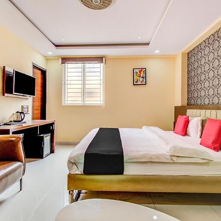 Capital O 5381 The Emirates Hotel Bangalore Eksteriør bilde