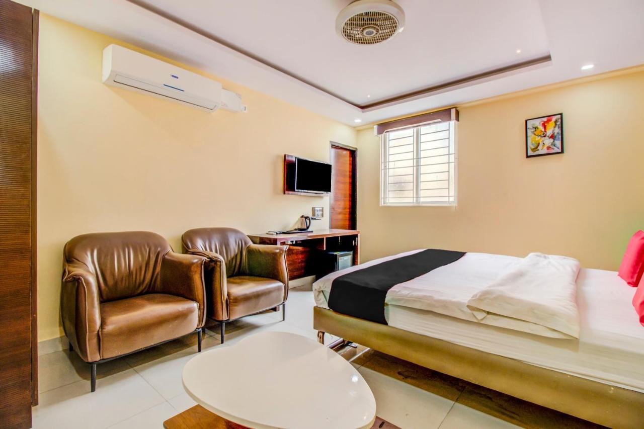 Capital O 5381 The Emirates Hotel Bangalore Eksteriør bilde