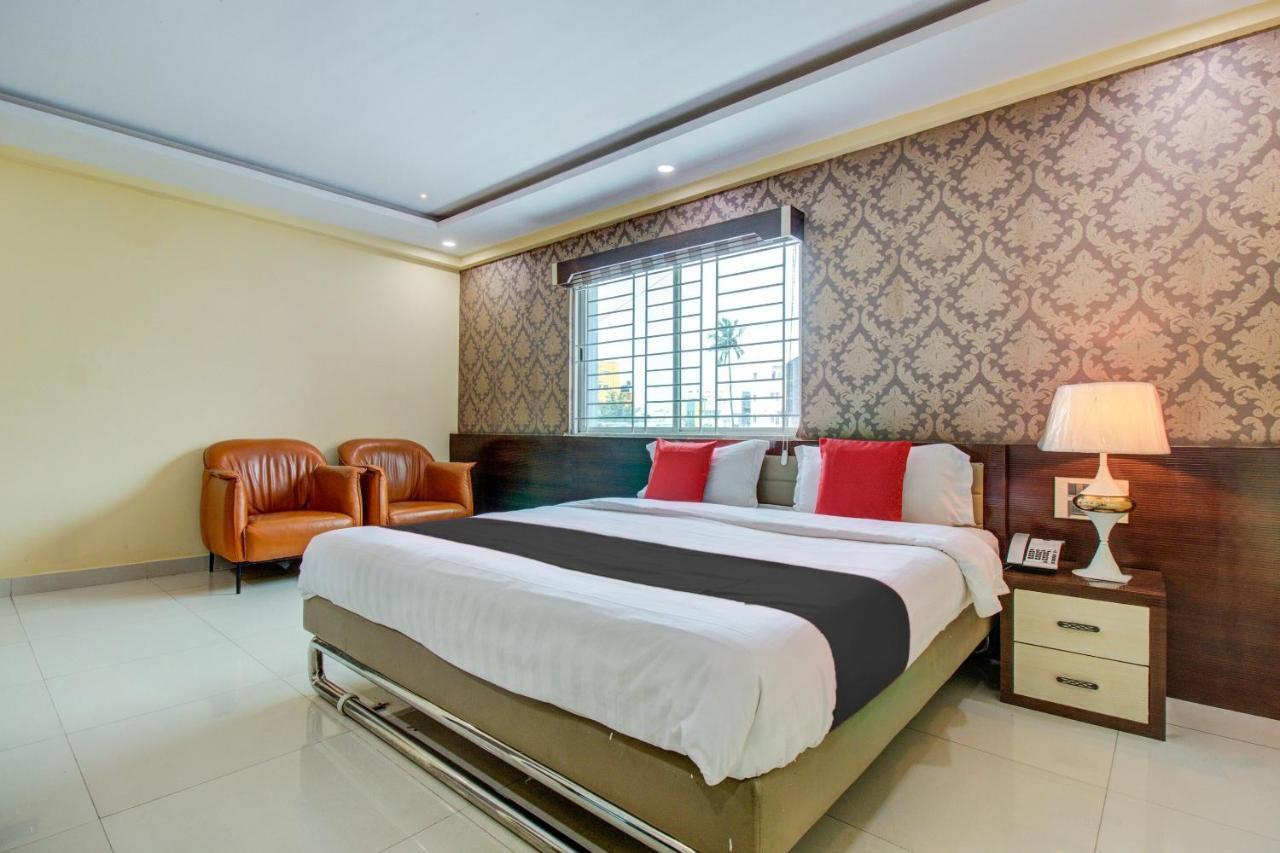 Capital O 5381 The Emirates Hotel Bangalore Eksteriør bilde